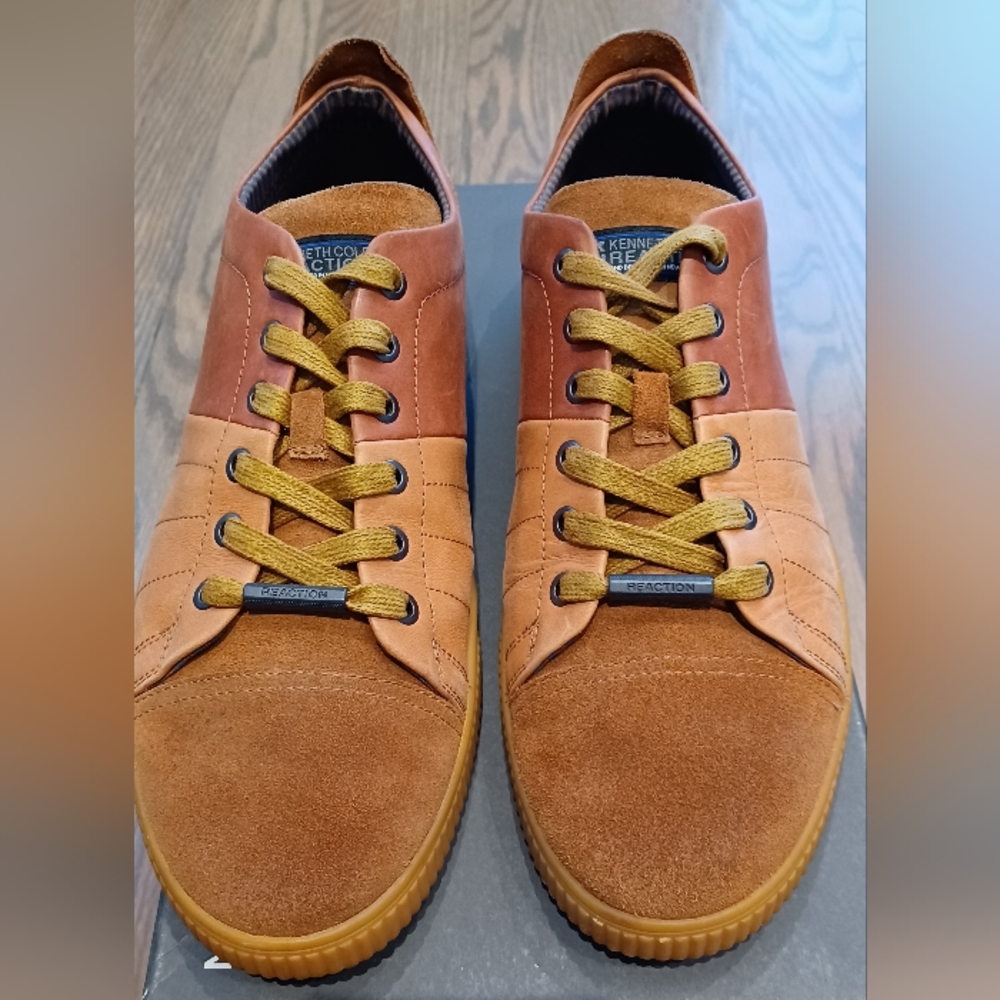 Men's Kenneth Cole Reaction Tan Sneakers in Size 11
